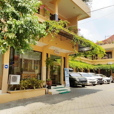 Gloria Amanda Hotel Yogyakarta Kültér fotó