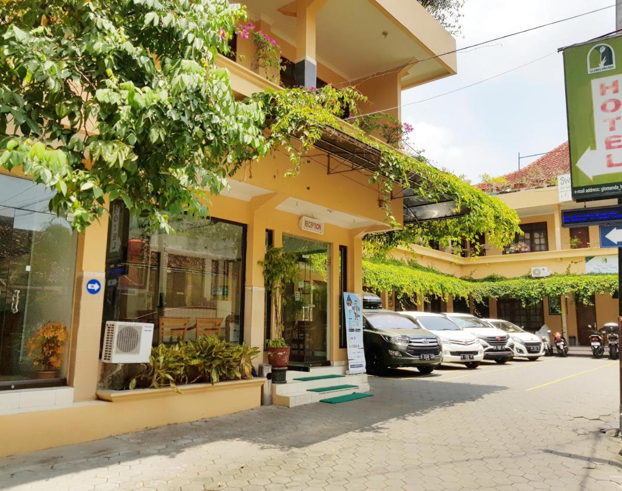 Gloria Amanda Hotel Yogyakarta Kültér fotó