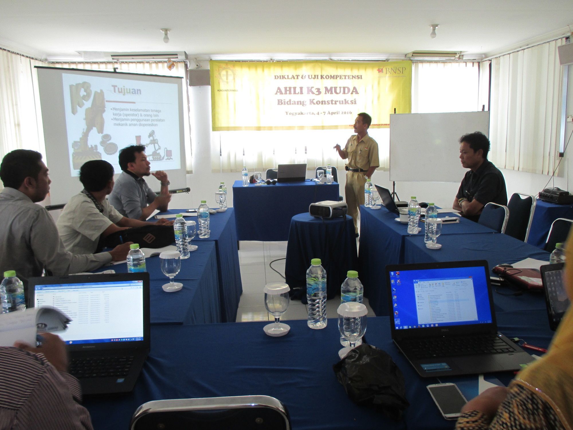 Gloria Amanda Hotel Yogyakarta Kültér fotó
