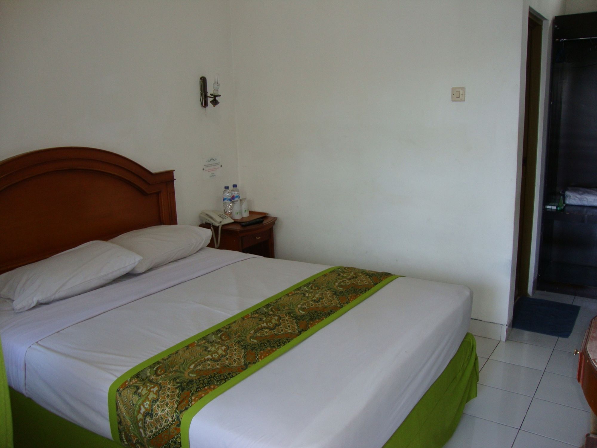 Gloria Amanda Hotel Yogyakarta Kültér fotó