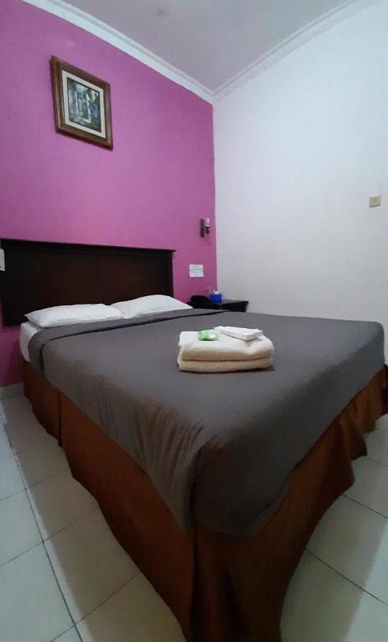 Gloria Amanda Hotel Yogyakarta Kültér fotó
